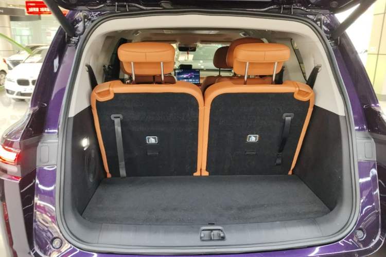 Used Leapmotor C16 2024 Range-Extended 200 LiDAR Edition Trunk