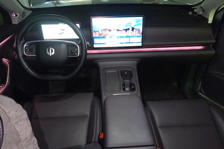 Used Leapmotor C16 2024 Pure Electric 520 Deluxe Edition Center Console