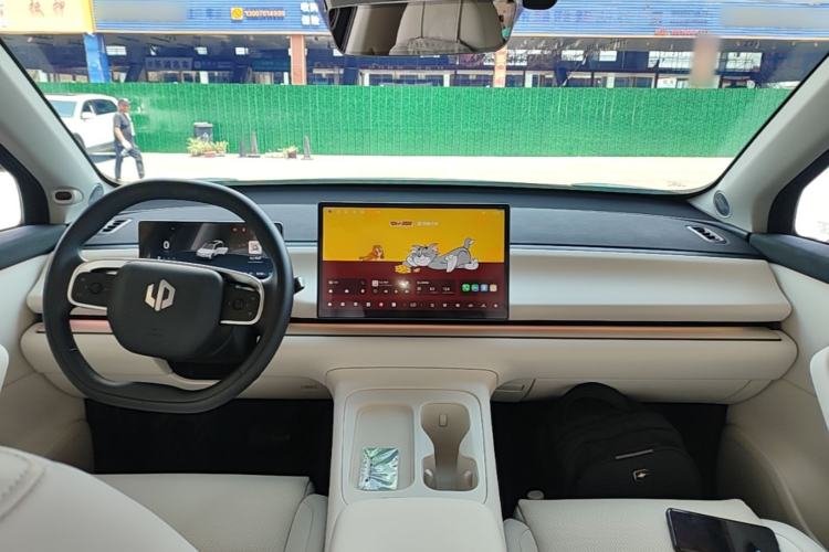 Used Leapmotor C16 2024 Range-Extended 200 Luxury Edition Center Console