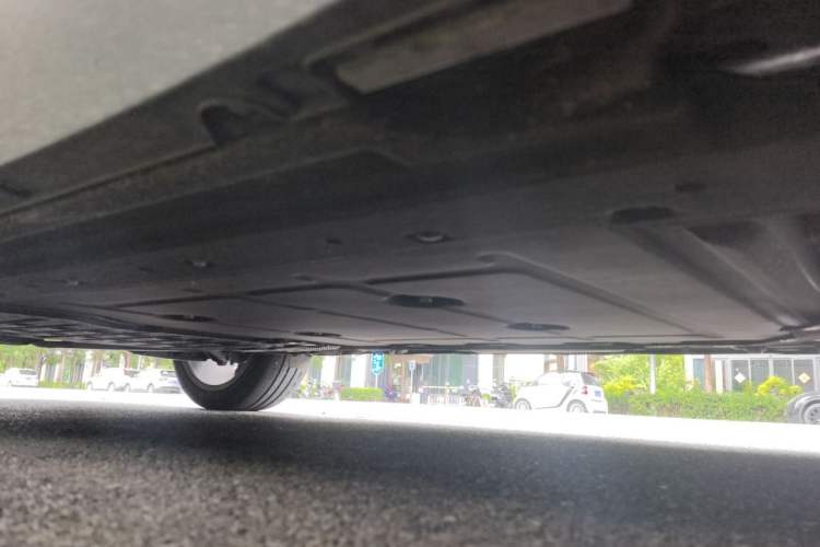 Used Leapmotor C16 2024 Range-Extended 200 Luxury Edition Chassis Front Right