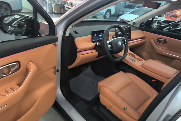 Used Leapmotor C16 2024 Range-Extended 200 Luxury Edition Driver Seat