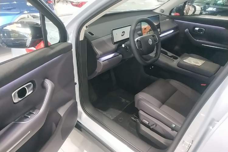 Used Leapmotor C16 2024 All-Electric 580 Luxury Edition Driver Seat