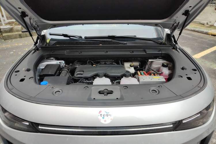 Used Leapmotor C16 2024 Range-Extended 200 LiDAR Edition Engine Bay