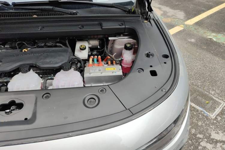Used Leapmotor C16 2024 Range-Extended 200 LiDAR Edition Engine Bay Left