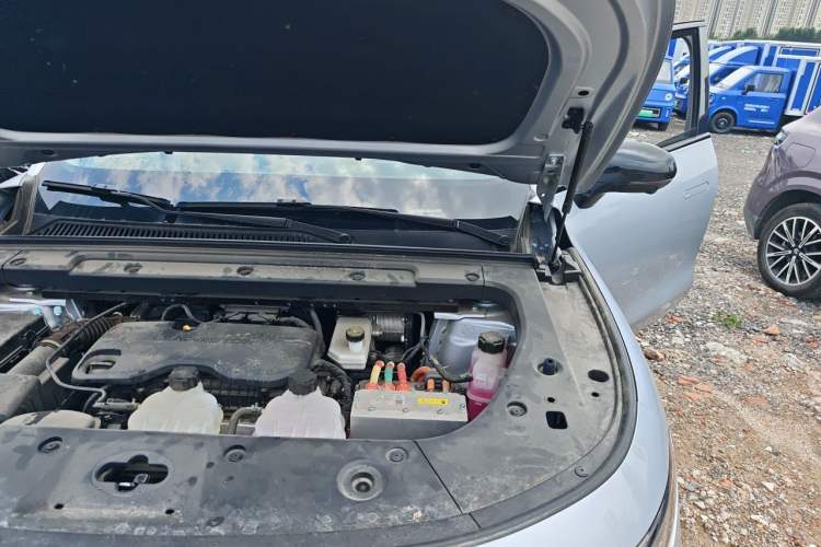 Used Leapmotor C16 2024 Range-Extended 200 LiDAR Edition Engine Bay Left