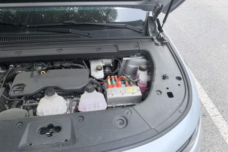 Used Leapmotor C16 2024 Range-Extended 200 Luxury Edition Engine Bay Left