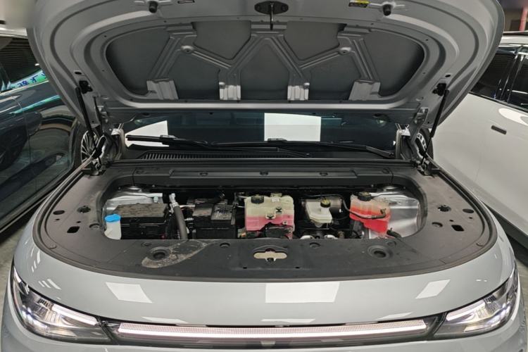 Used Leapmotor C16 2024 Pure Electric 580 LiDAR Edition Engine Bay