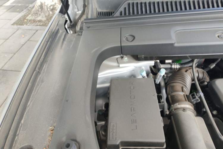Used Leapmotor C16 2024 Range-Extended 200 Luxury Edition Engine Bay Right