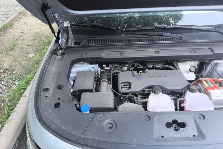 Used Leapmotor C16 2024 Range-Extended 200 Luxury Edition Engine Bay Right