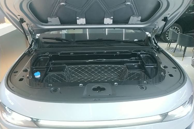 Used Leapmotor C16 2024 All-Electric 520 LiDAR Edition Engine Bay