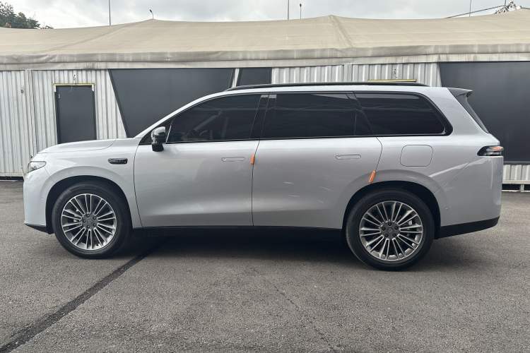 Used Leapmotor C16 2024 Range-Extended 200 Luxury Edition Exterior 2