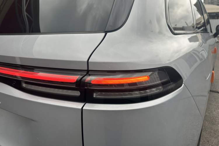 Used Leapmotor C16 2024 Range-Extended 200 Luxury Edition Exterior 5