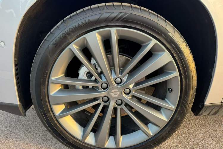 Used Leapmotor C16 2024 Range-Extended 200 Luxury Edition Exterior 7