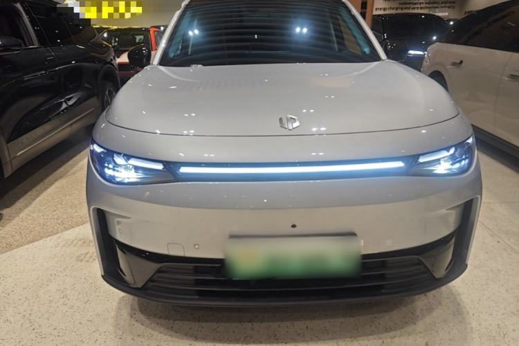 Used Leapmotor C16 2024 Pure Electric 520 Deluxe Edition Front