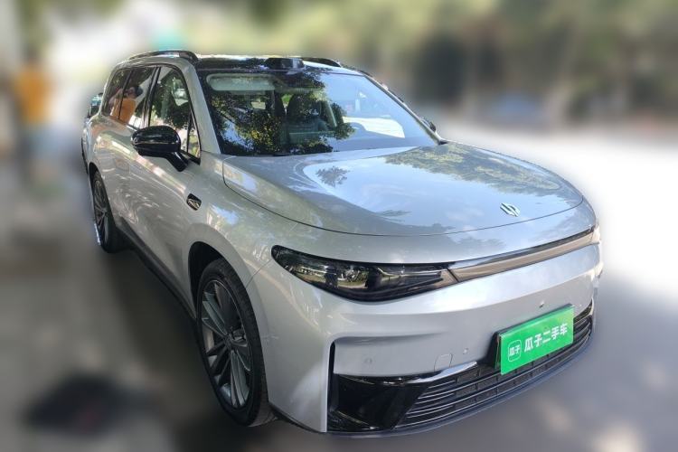 Used Leapmotor C16 2024 Range-Extended 200 Luxury Edition Front Right 45 Deg