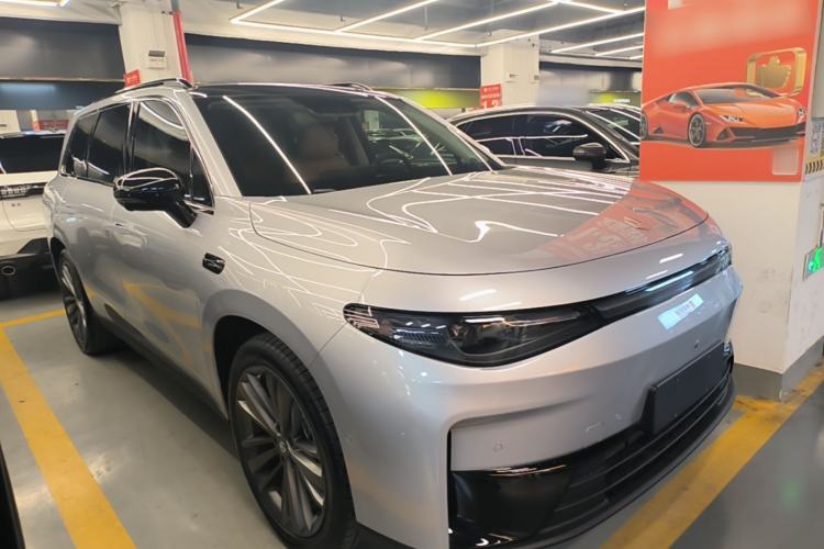 Used Leapmotor C16 2024 Range-Extended 200 Luxury Edition Front Right 45 Deg