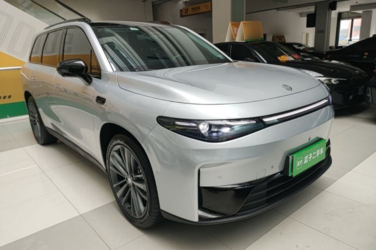 Used Leapmotor C16 2024 All-Electric 580 Luxury Edition Front Right 45 Deg