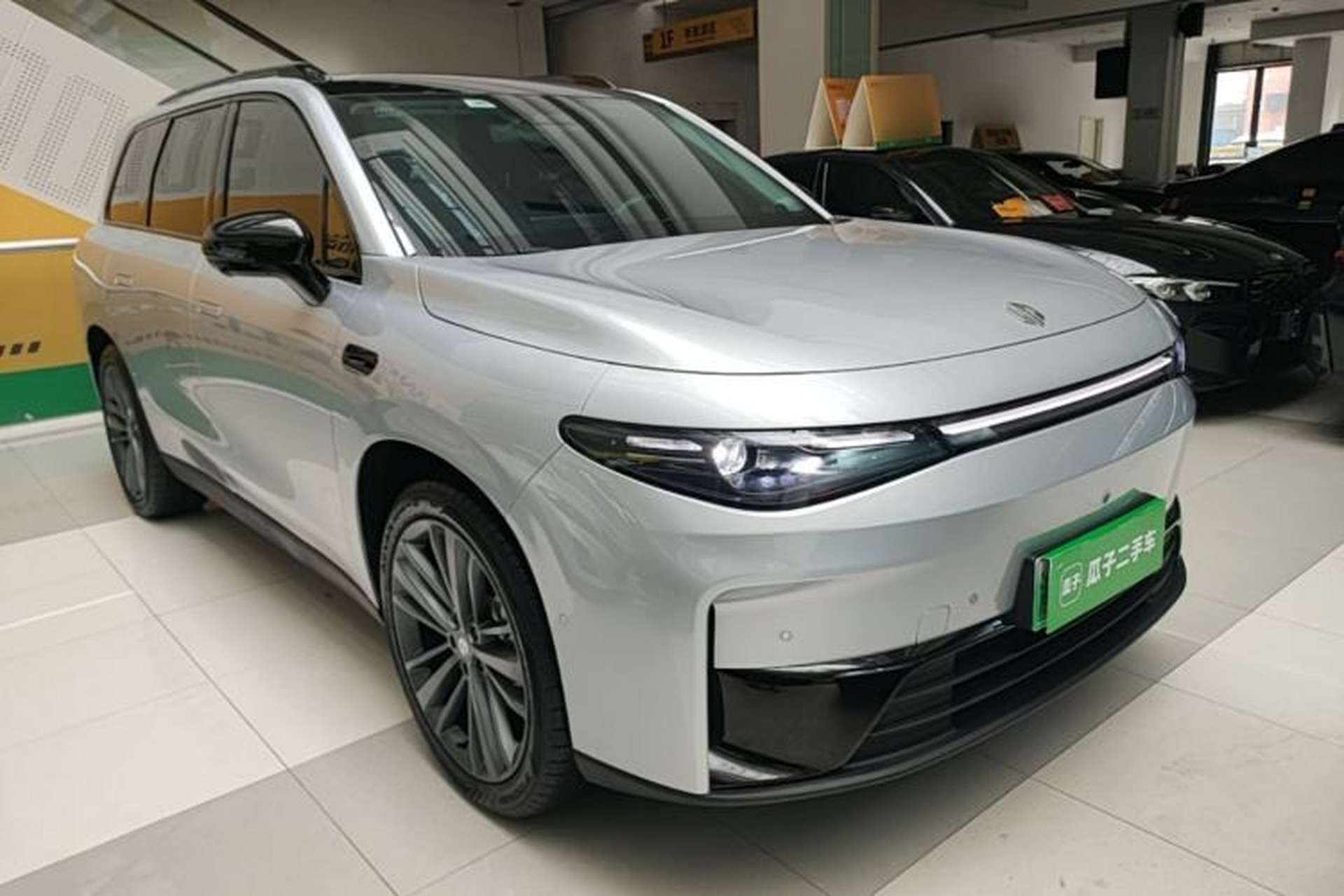 Used Leapmotor C16 2024 All-Electric 580 Luxury Edition Front Right 45 Deg