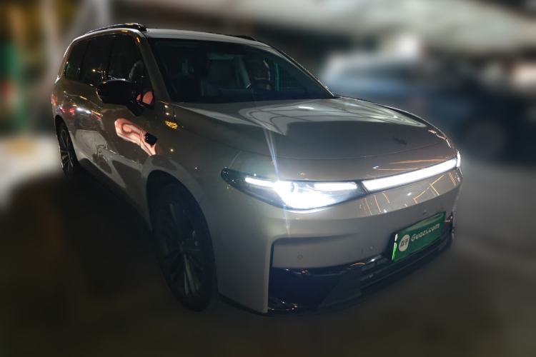 Used Leapmotor C16 2024 Range-Extended 200 Luxury Edition Front Right 45 Deg