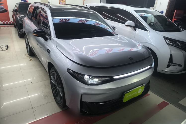 Used Leapmotor C16 2024 Range-Extended 200 Luxury Edition Front Right 45 Deg