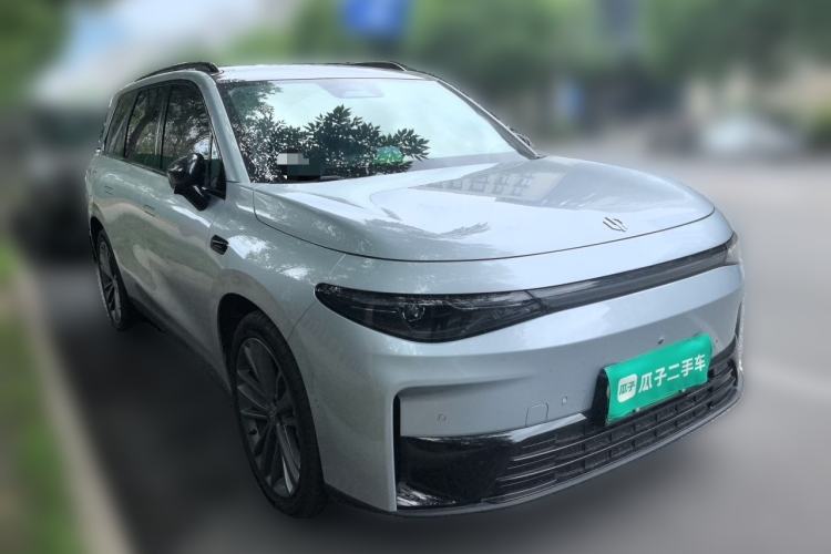 Used Leapmotor C16 2024 Range-Extended 200 Luxury Edition Front Right 45 Deg
