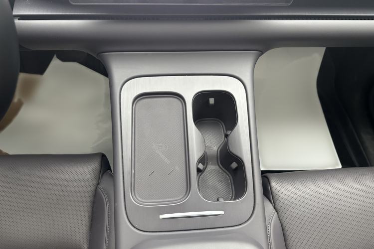 Used Leapmotor C16 2024 Range-Extended 200 Luxury Edition Gear Lever
