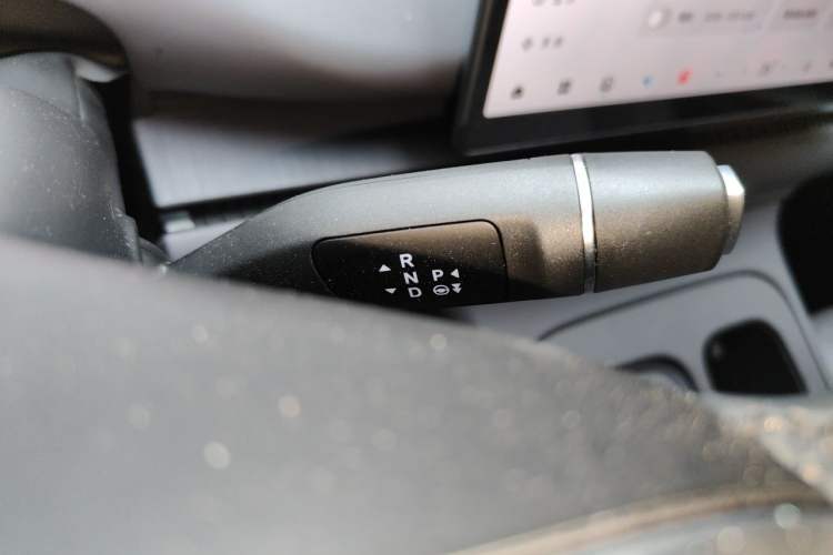 Used Leapmotor C16 2024 Range-Extended 200 Luxury Edition Gear Lever