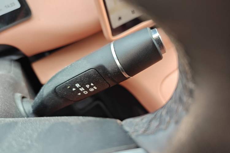 Used Leapmotor C16 2024 Range-Extended 200 Smart Enjoyment Edition Gear Lever