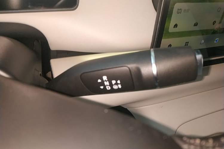 Used Leapmotor C16 2024 All-Electric 520 LiDAR Edition Gear Lever