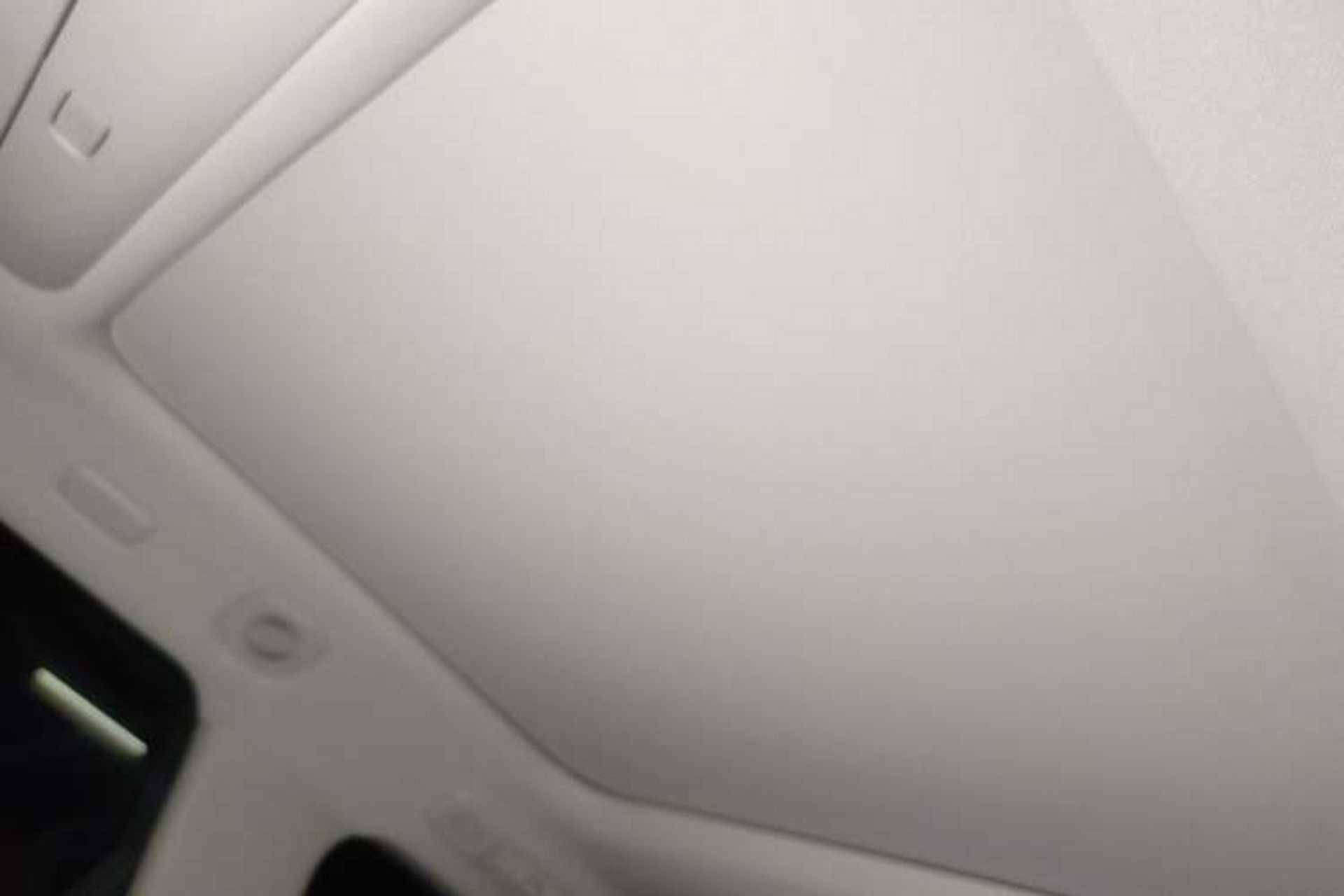 Used Leapmotor C16 2024 Pure Electric 520 Deluxe Edition Headliner