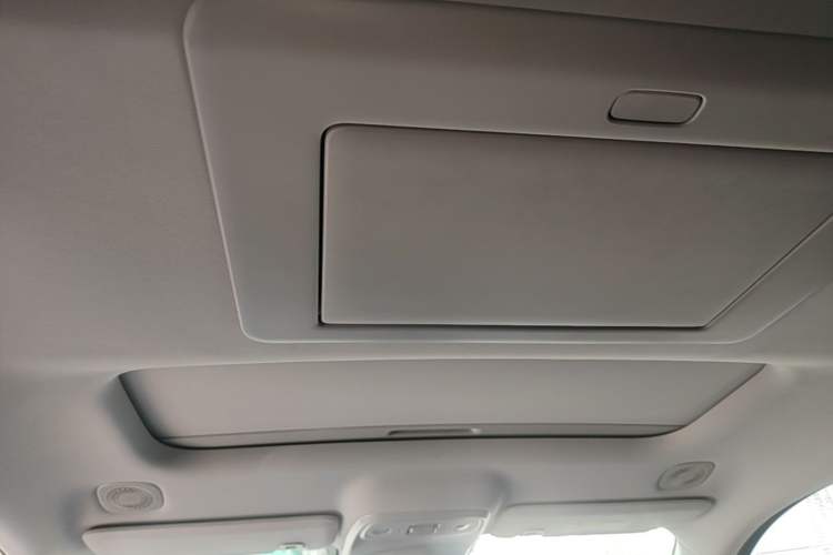 Used Leapmotor C16 2024 Range-Extended 200 LiDAR Edition Headliner