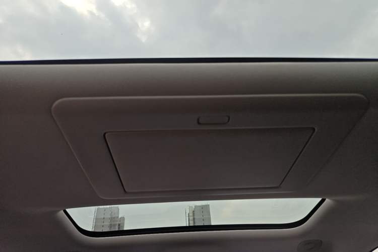 Used Leapmotor C16 2024 Range-Extended 200 LiDAR Edition Headliner