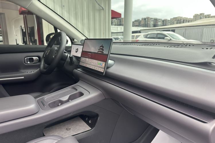 Used Leapmotor C16 2024 Range-Extended 200 Luxury Edition Interior 15