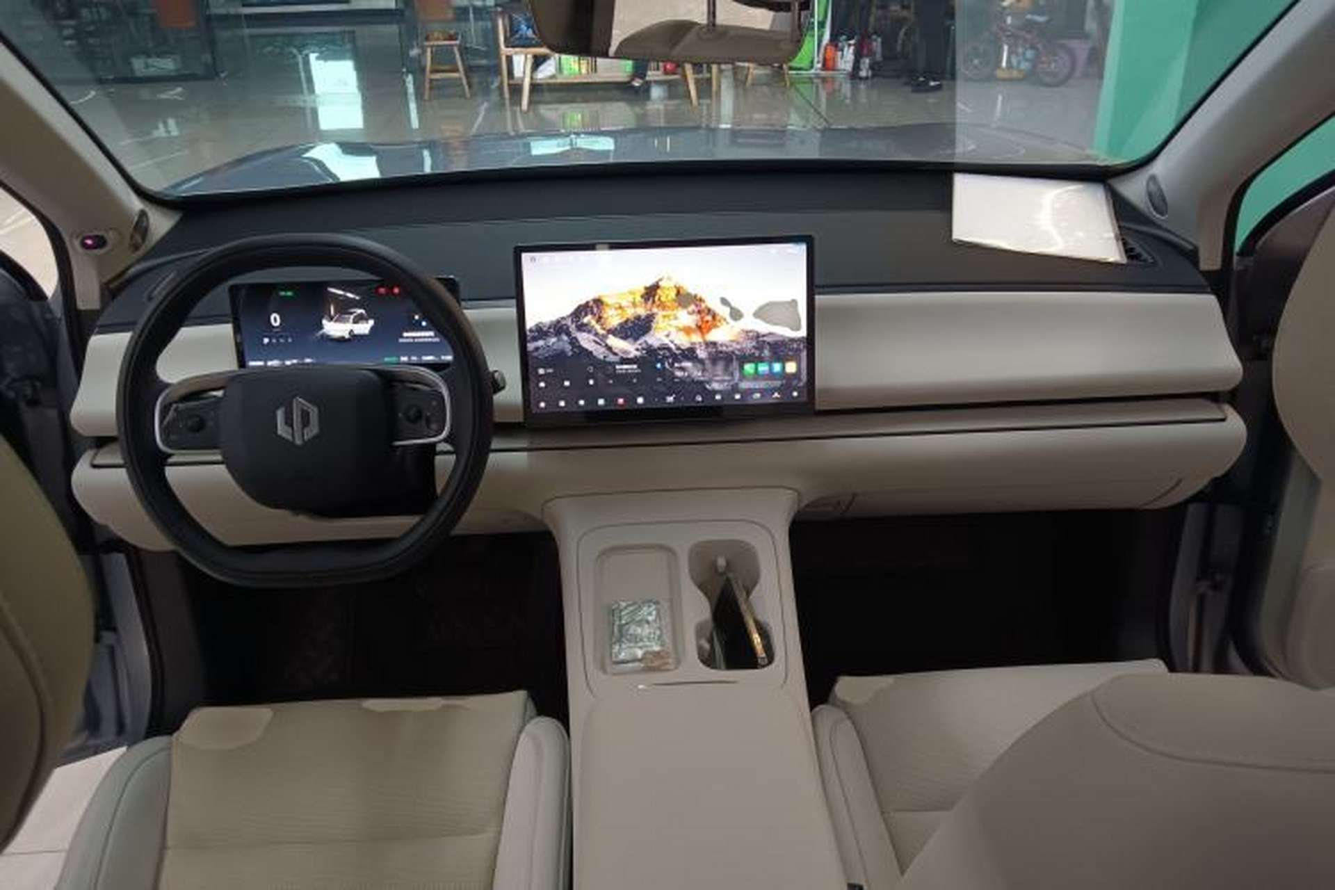 Used Leapmotor C16 2024 Range-Extended 200 Luxury Edition Interior 2