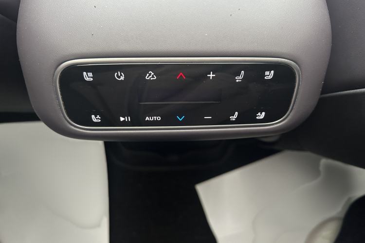 Used Leapmotor C16 2024 Range-Extended 200 Luxury Edition Interior 4