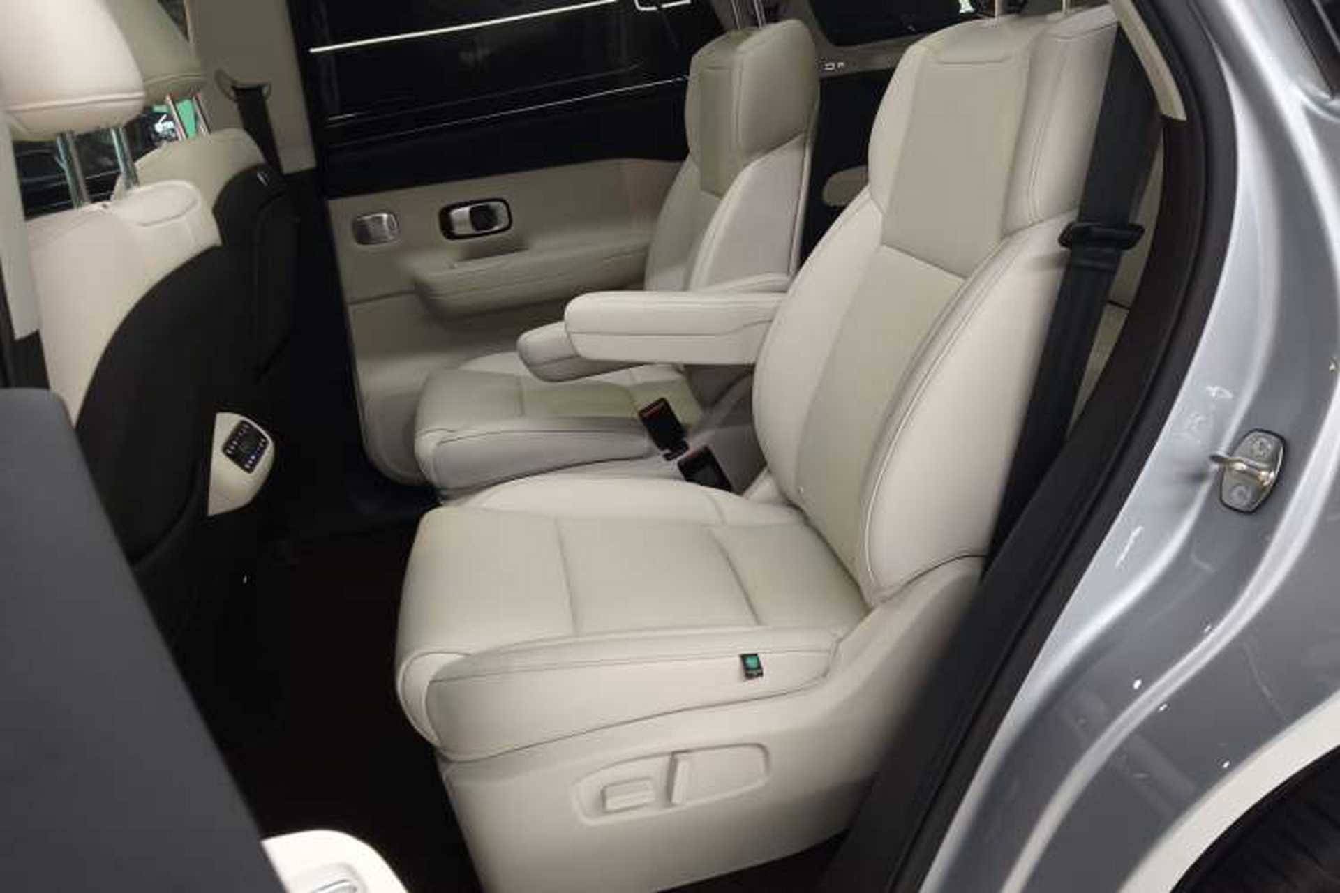 Used Leapmotor C16 2024 Range-Extended 200 Luxury Edition Interior 4