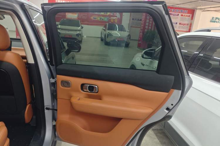 Used Leapmotor C16 2024 All-Electric 520 LiDAR Edition Interior 6