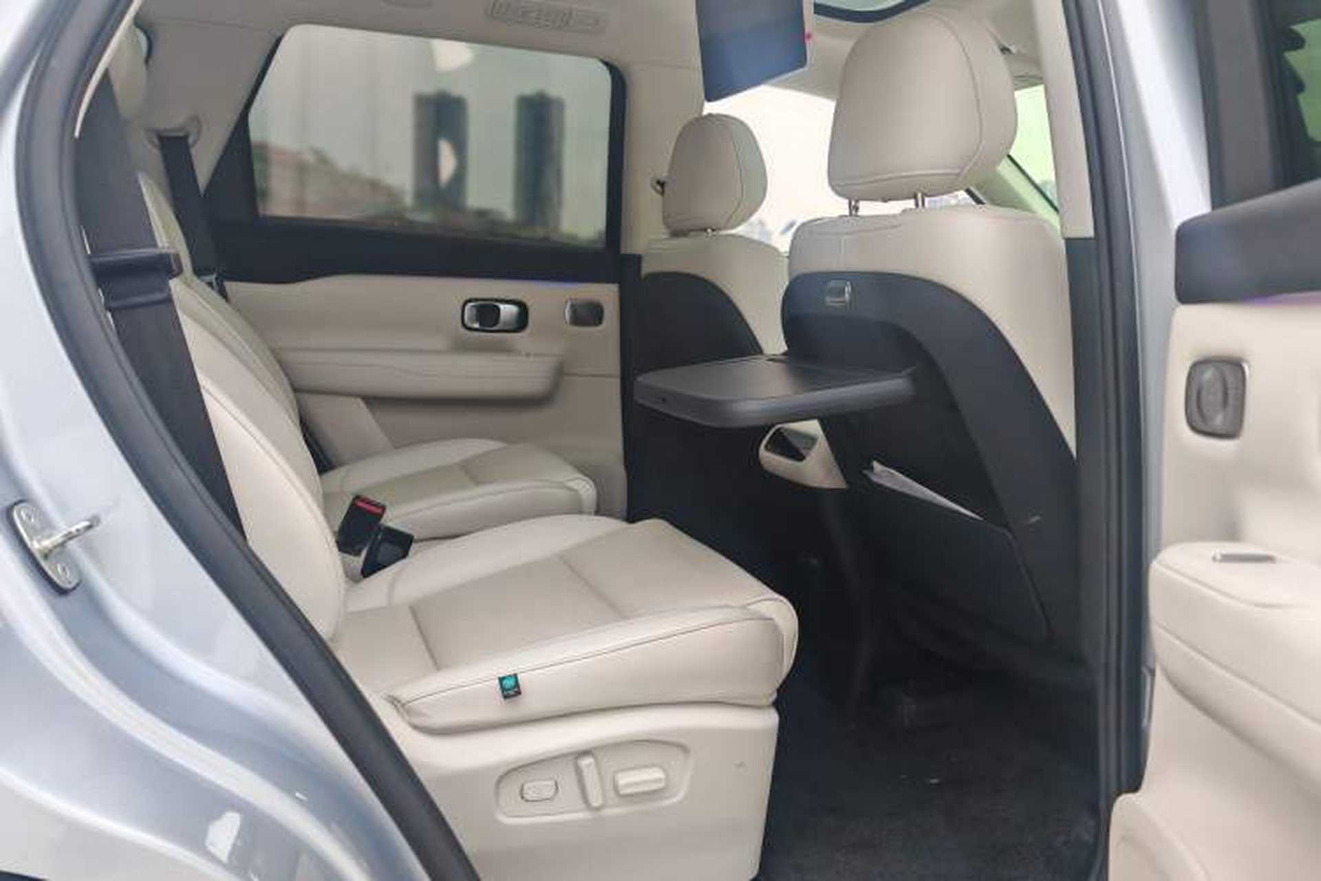 Used Leapmotor C16 2024 Range-Extended 200 Luxury Edition Interior 8