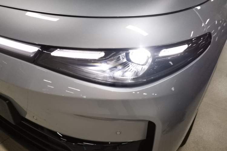 Used Leapmotor C16 2024 Range-Extended 200 Luxury Edition Left Front Headlight