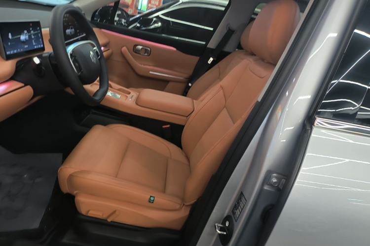 Used Leapmotor C16 2024 Range-Extended 200 Luxury Edition Left Front Seat