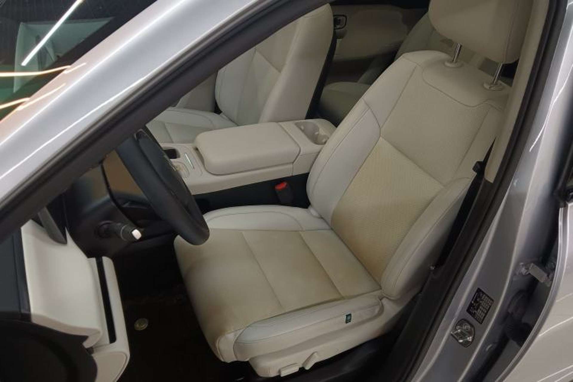 Used Leapmotor C16 2024 Range-Extended 200 Luxury Edition Left Front Seat