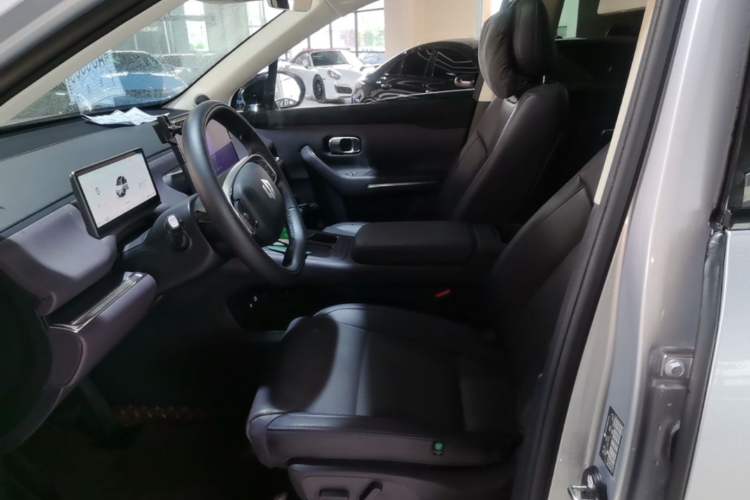Used Leapmotor C16 2024 Pure Electric 520 Deluxe Edition Left Front Seat