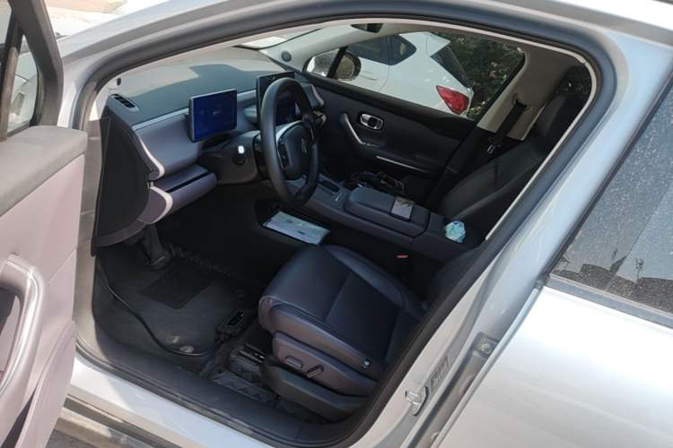 Used Leapmotor C16 2024 Range-Extended 200 LiDAR Edition Left Front Seat