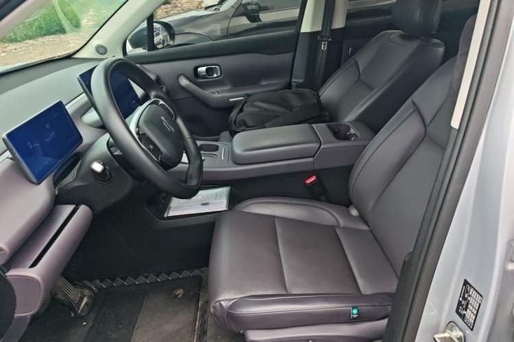 Used Leapmotor C16 2024 Range-Extended 200 LiDAR Edition Left Front Seat