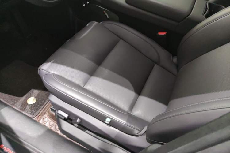 Used Leapmotor C16 2024 Pure Electric 520 Deluxe Edition Left Front Seat