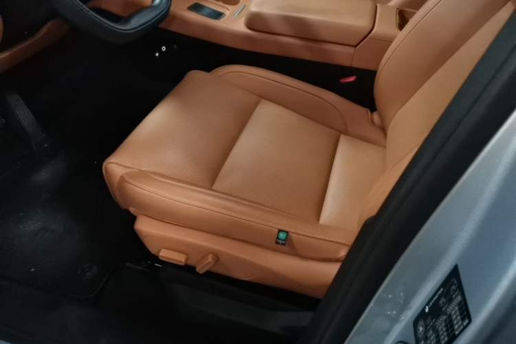 Used Leapmotor C16 2024 Range-Extended 200 Luxury Edition Left Front Seat