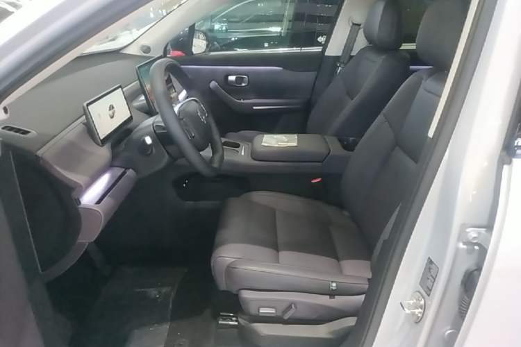 Used Leapmotor C16 2024 All-Electric 580 Luxury Edition Left Front Seat