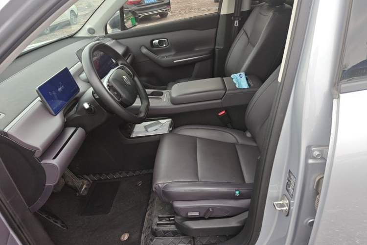 Used Leapmotor C16 2024 Range-Extended 200 LiDAR Edition Left Front Seat