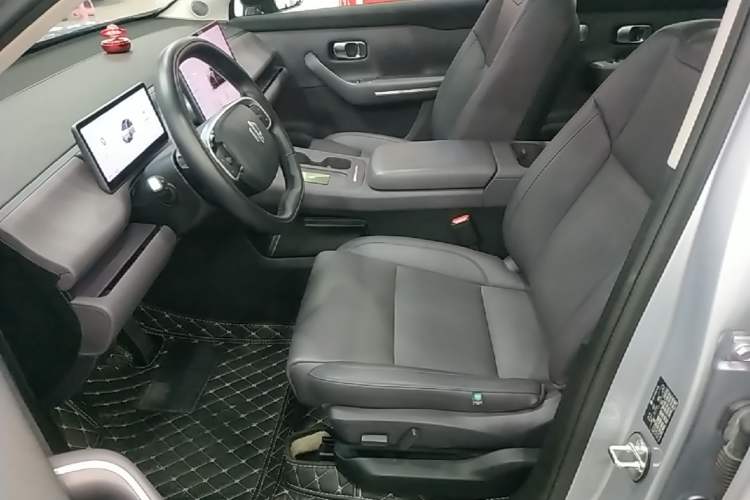 Used Leapmotor C16 2024 Pure Electric 520 Deluxe Edition Left Front Seat