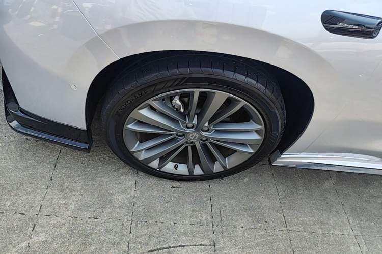 Used Leapmotor C16 2024 Range-Extended 200 LiDAR Edition Left Front Wheel Hub
